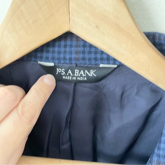 Jos. A Bank Tailored Fit Check Sportcoat Men's Blue Wool Blazer size 46L - Picture 4 of 9